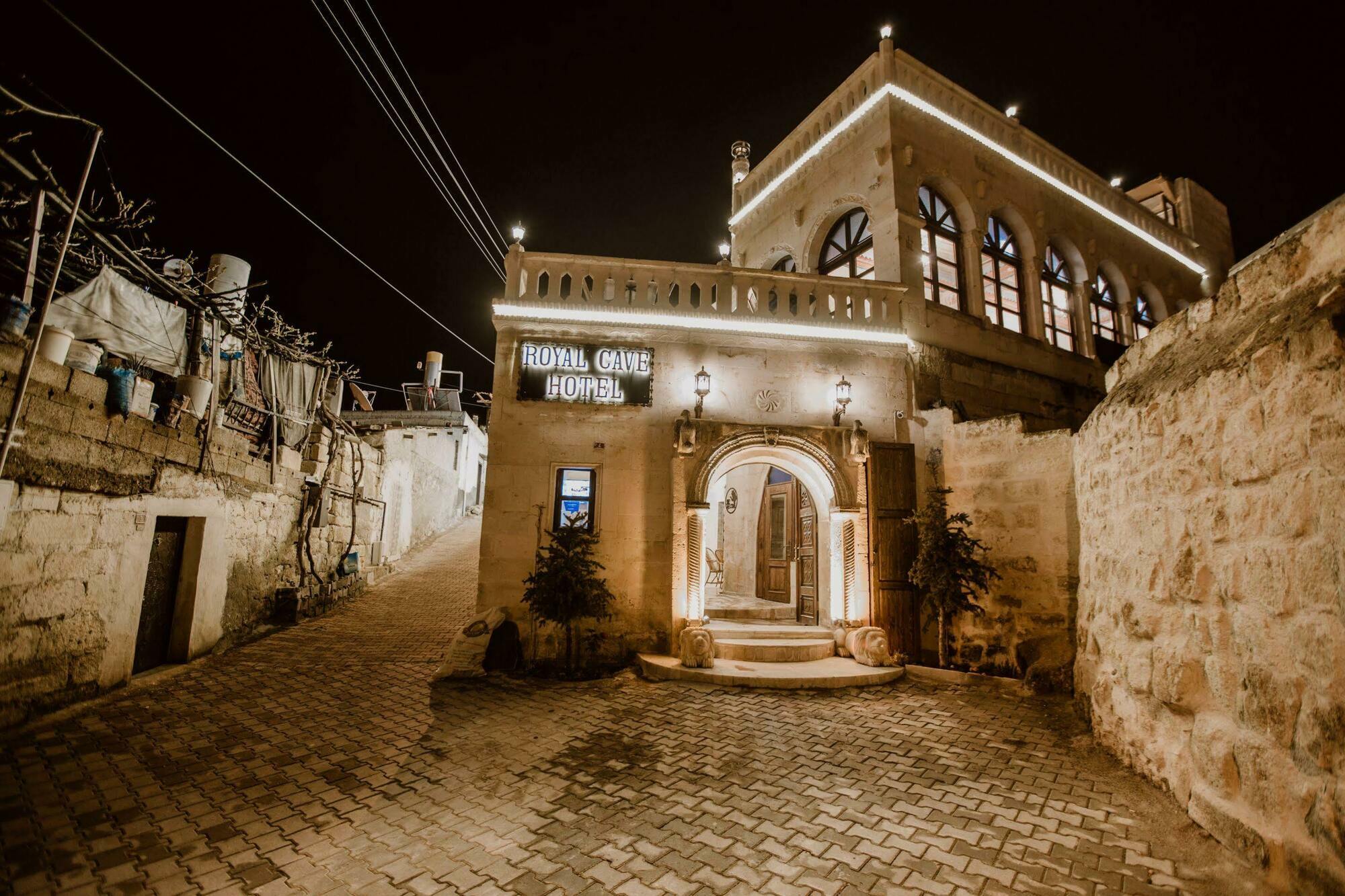 Royal Cave Hotel Юргюп Екстериор снимка