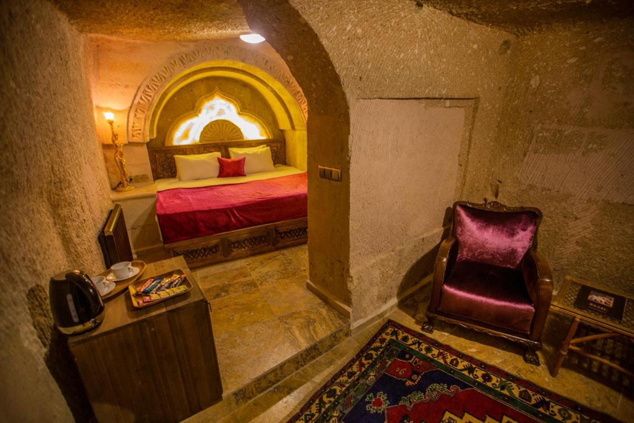 Royal Cave Hotel Юргюп Екстериор снимка